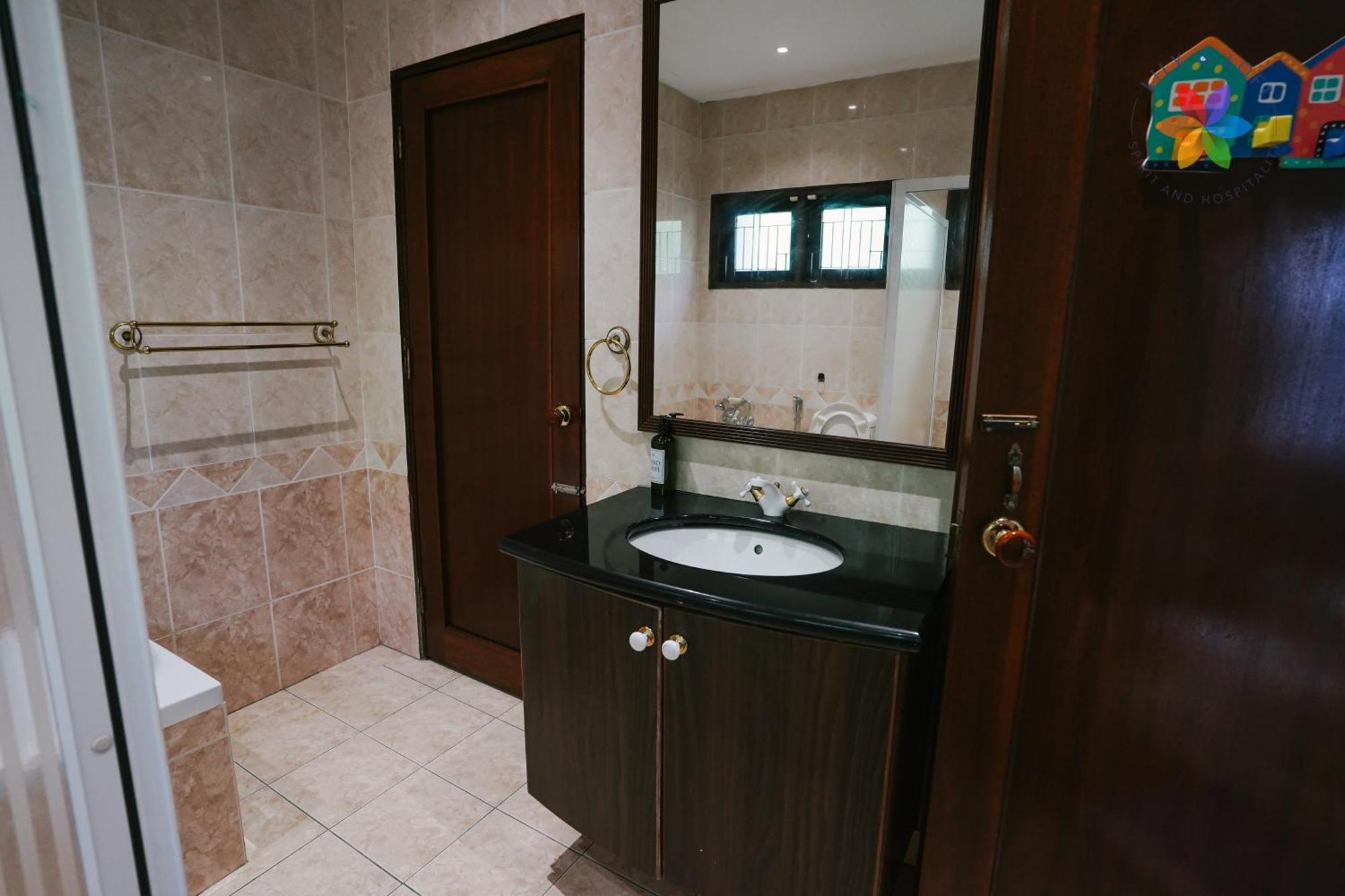40p, Bangsar With Pool/karaoke/gathering/bbq Villa Kuala Lumpur