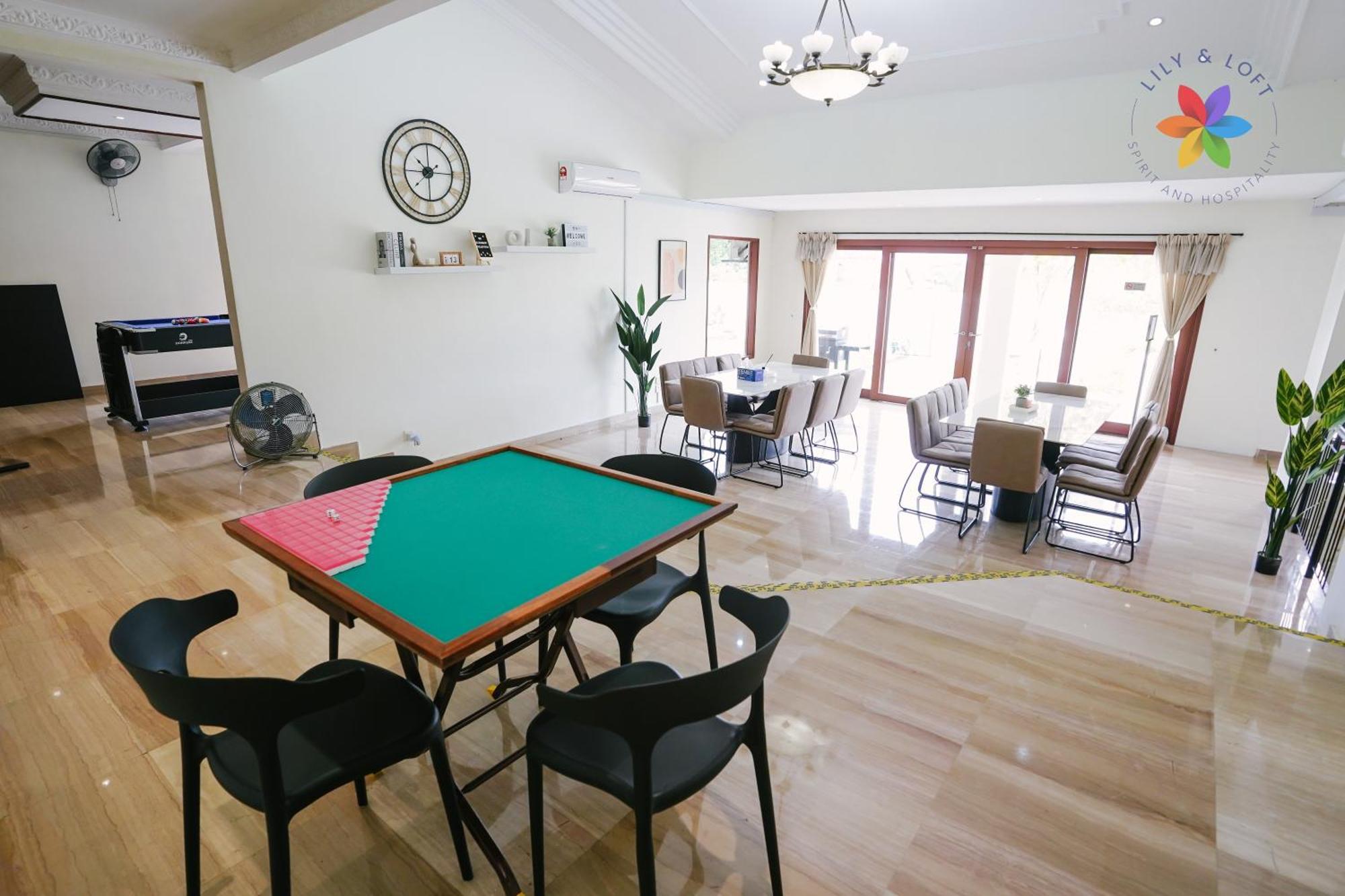 Vila 40p, Bangsar With Pool/karaoke/gathering/bbq *