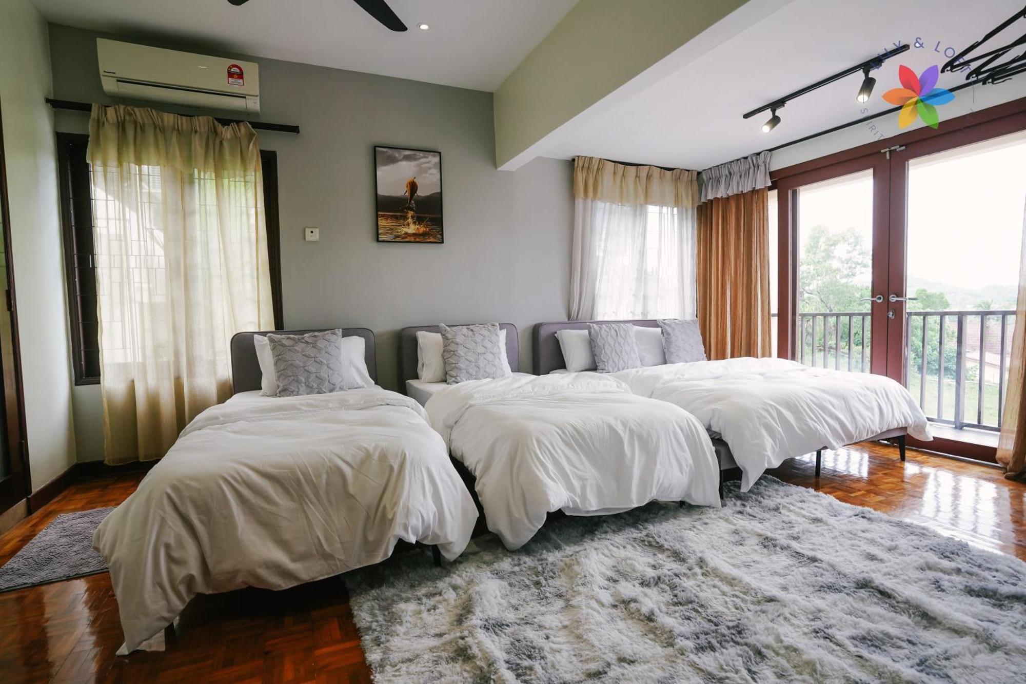 40p, Bangsar With Pool/karaoke/gathering/bbq Vila *